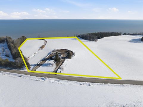 Photo of 5815 LS Hwy, Newton, WI 54220 (MLS # 1945555)