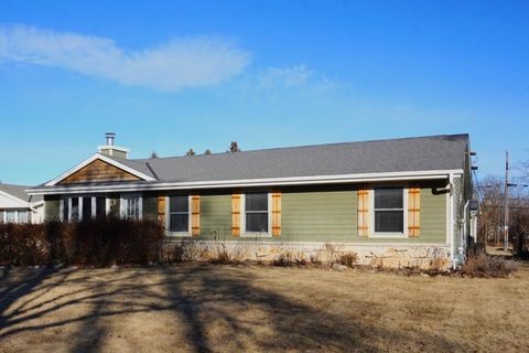 Photo of 1526 Wilson Ave, Port Washington, WI 53074 (MLS # 1905564)