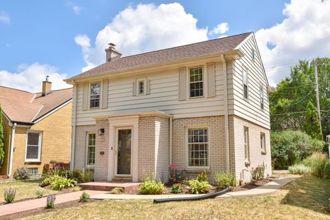 Photo of 2746 N 73rd St, Wauwatosa, WI 53210 (MLS # 1972875)