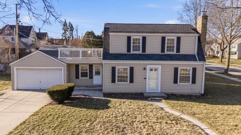 Photo of 4325 W Cleveland Ave, Milwaukee, WI 53219 (MLS # 1955165)