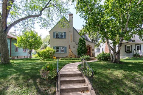 Photo of 409 23rd Street St N, La Crosse, WI 54601 (MLS # 1973298)
