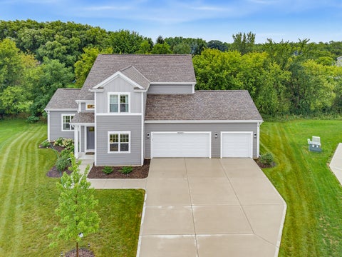 Photo of N56W24051 Daisy Ct, Sussex, WI 53089 (MLS # 1983010)