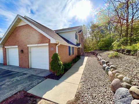 Photo of S77W19593 Lakewood Dr, Muskego, WI 53150 (MLS # 1962607)