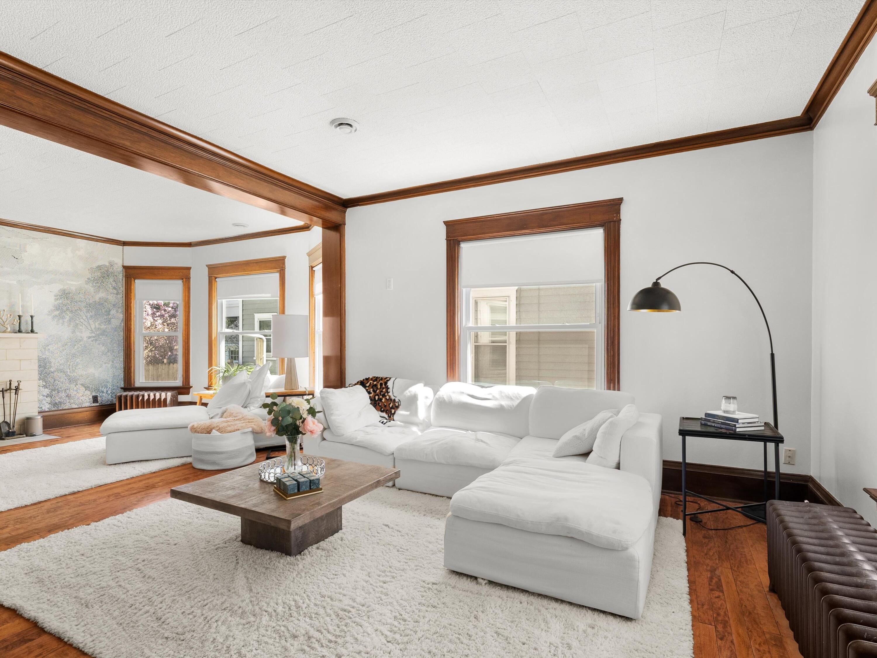 Two Rivers, Wisconsin 54241, United States, 4 Bedrooms Bedrooms, ,4 BathroomsBathrooms,Residential,Active,124949