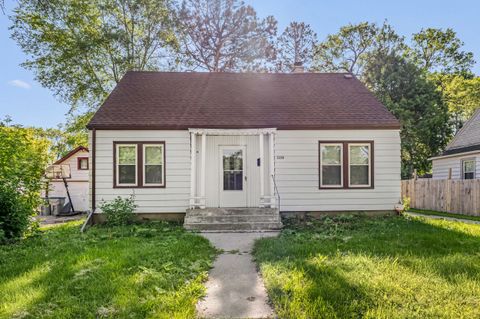 Photo of 5338 N 54th St, Milwaukee, WI 53218 (MLS # 1964817)
