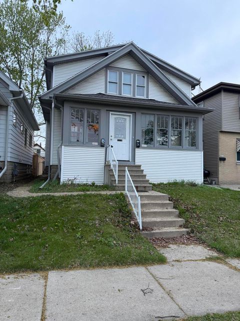 Photo of 2231 S 58th St, West Allis, WI 53219 (MLS # 1960955)