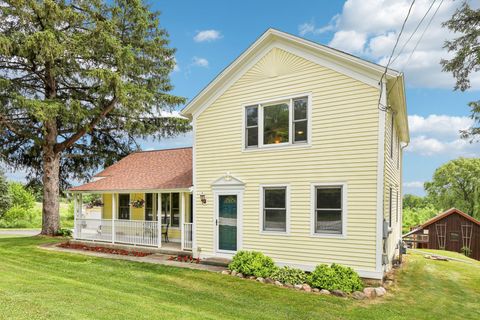 Photo of N64W20755 Mill Rd, Menomonee Falls, WI 53051 (MLS # 1933734)