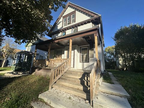 Photo of 1312 N 23rd St, Milwaukee, WI 53205 (MLS # 1940927) Photo of 1312 N 23rd St, Milwaukee, WI 53205 (MLS # 1940927)