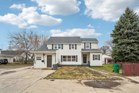 Photo of 1308 69th St, Kenosha, WI 53143 (MLS # 1956190)