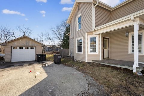 Photo of 235 W South St, Oconomowoc, WI 53066 (MLS # 1955113)
