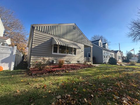 Photo of 3138 N 89th St, Milwaukee, WI 53222 (MLS # 1943096)