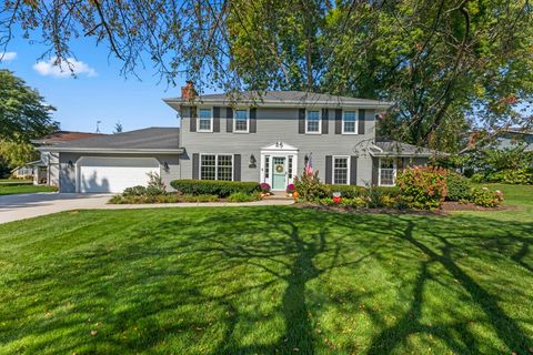 Photo of 1135 Greenridge Ter, Brookfield, WI 53045 (MLS # 1938119)