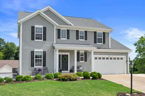 Photo of 2501 Marie Cir, Waukesha, WI 53189 (MLS # 1971160)