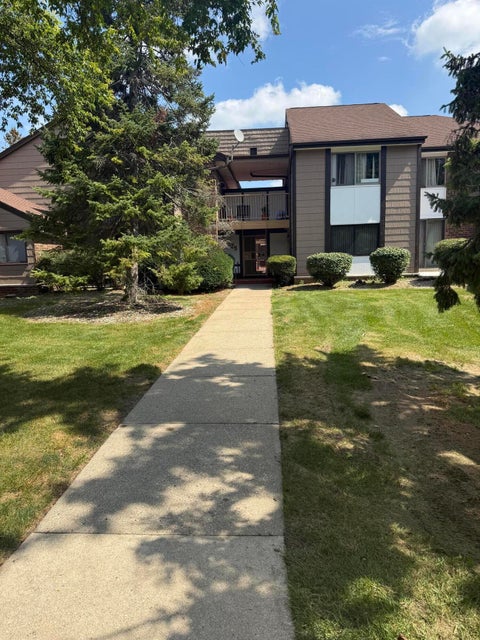 Photo of 8629 N Servite Dr, Milwaukee, WI 53223 (MLS # 1979047)