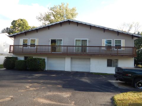 Photo of 2711-2713 31 St, Two Rivers, WI 54241 (MLS # 1950115)