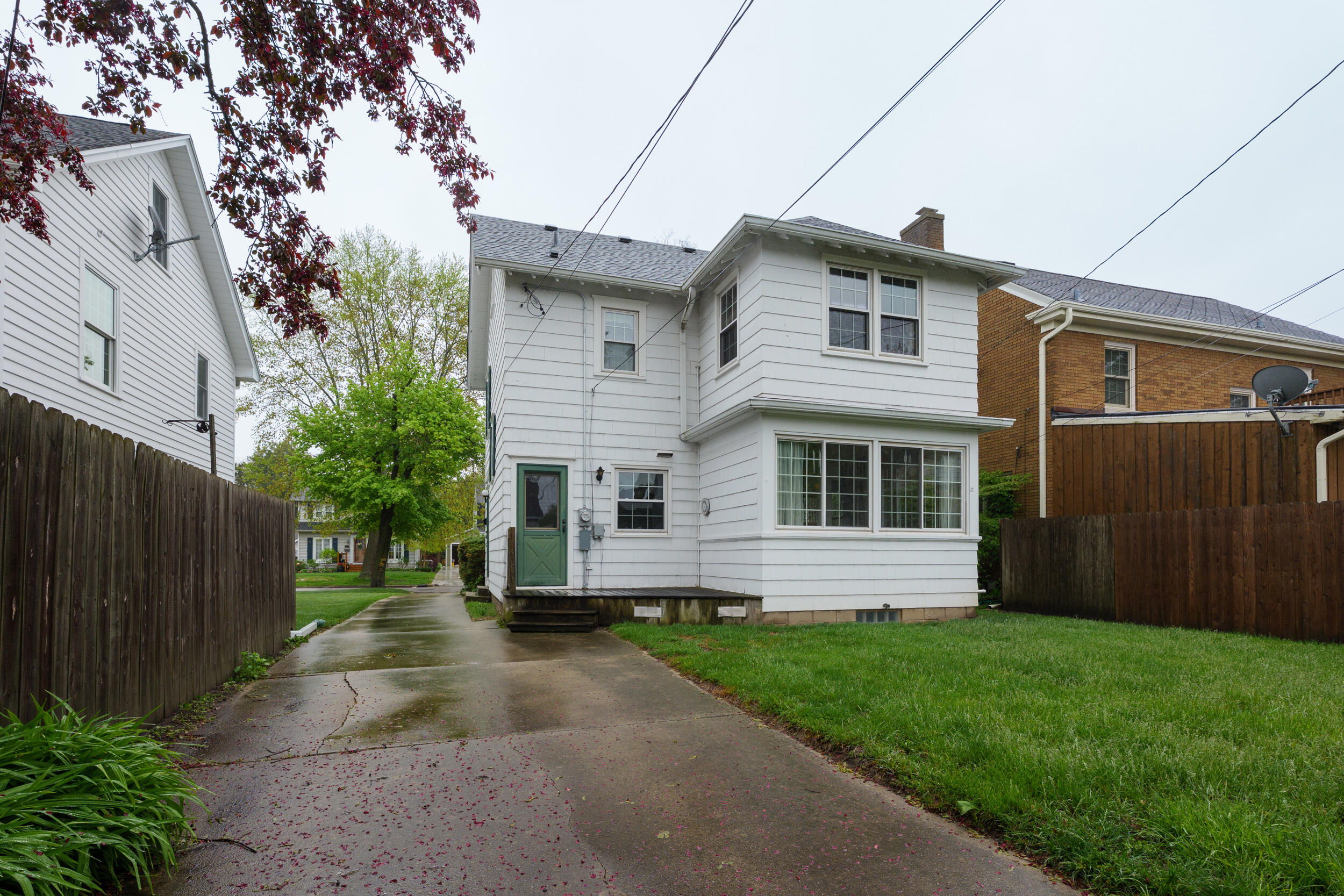 Kenosha, Wisconsin 53143, United States, 3 Bedrooms Bedrooms, ,1 BathroomBathrooms,Residential,Active,141530