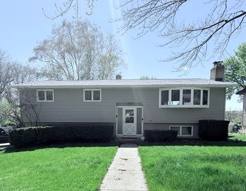Photo of 4501 Pawnee Pass, Fitchburg, WI 53711 (MLS # 1960070)