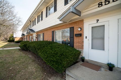 Photo of 8584 W Appleton Ave, Milwaukee, WI 53225 (MLS # 1955399)
