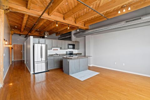 Photo of 234 E Reservoir Ave, Milwaukee, WI 53212 (MLS # 1937556)