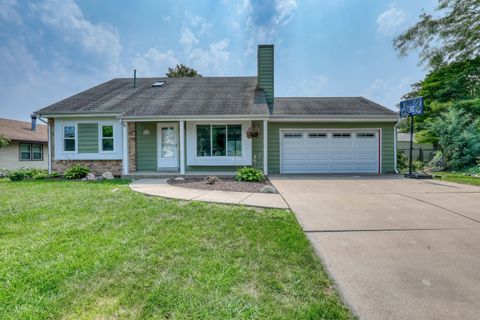 Photo of W154N7844 Rosewood Dr, Menomonee Falls, WI 53051 (MLS # 1927609)