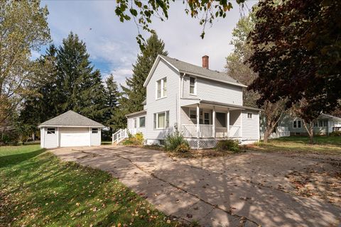 Photo of 624 S Main St, Westby, WI 54667 (MLS # 1939822)