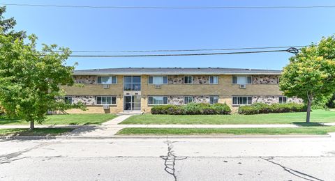 Photo of 6115 S 13th St, Milwaukee, WI 53221 (MLS # 1970310)