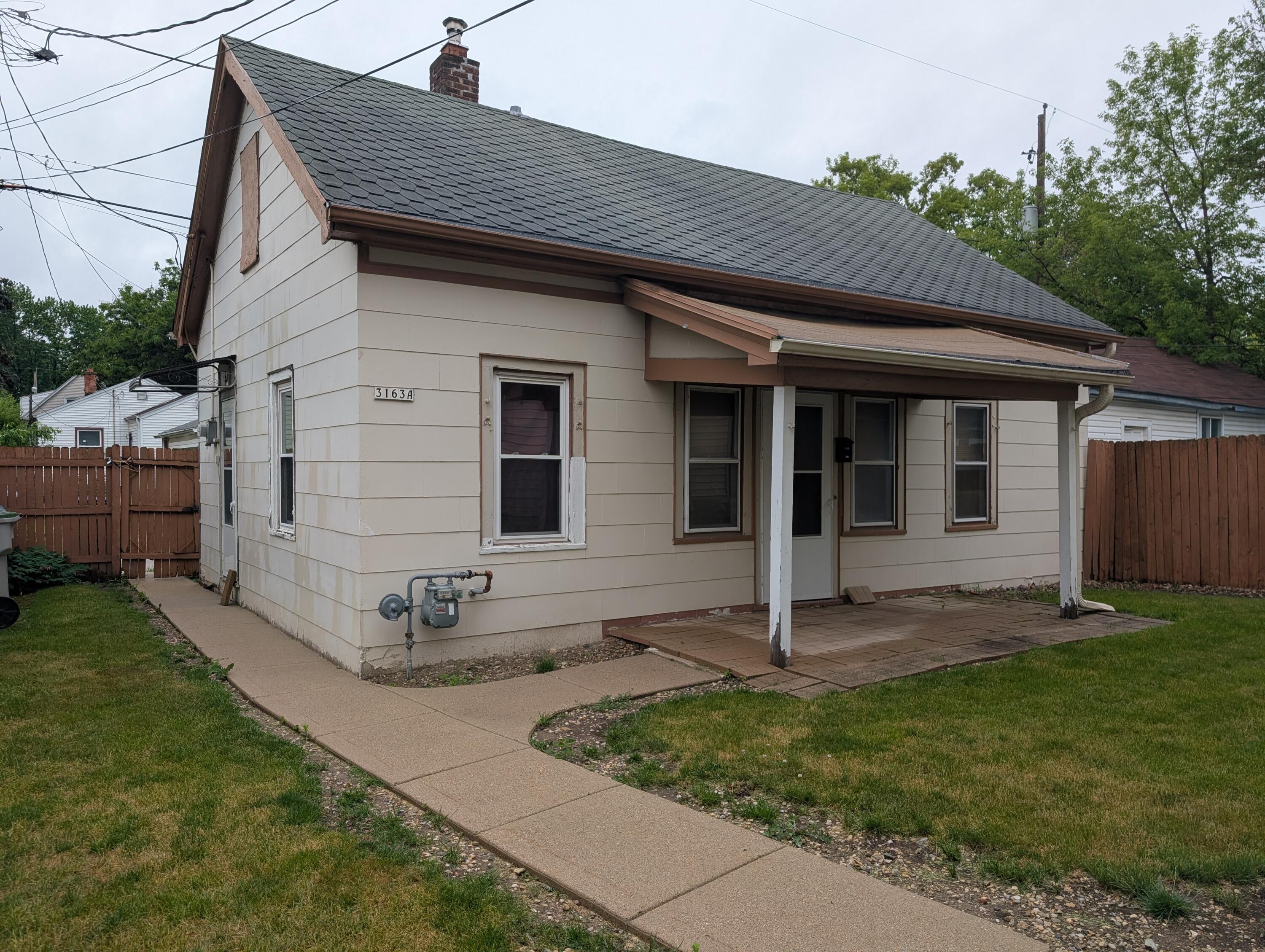 3163 a cottage