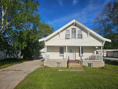 Photo of 2409 N Rapids Rd, Manitowoc, WI 54220 (MLS # 1963657)