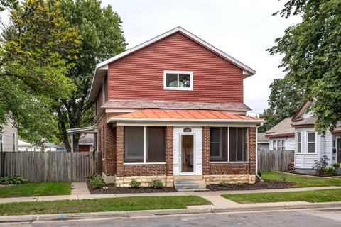 Photo of 1317 Farnam St, La Crosse, WI 54601 (MLS # 1983028)