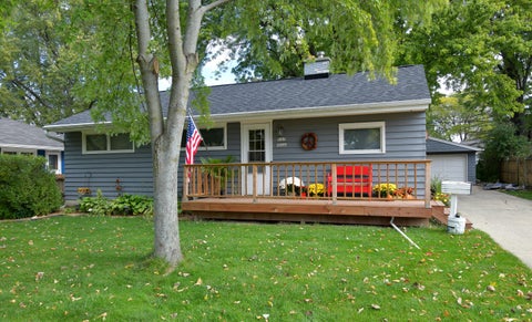 Photo of W167N8446 Theodore Ave, Menomonee Falls, WI 53051 (MLS # 1984422)