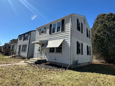 Photo of 2349 S 77th St, West Allis, WI 53219 (MLS # 1953165)