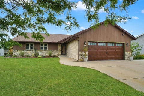 Photo of 1109 Spruce St, West Bend, WI 53090 (MLS # 1979139)