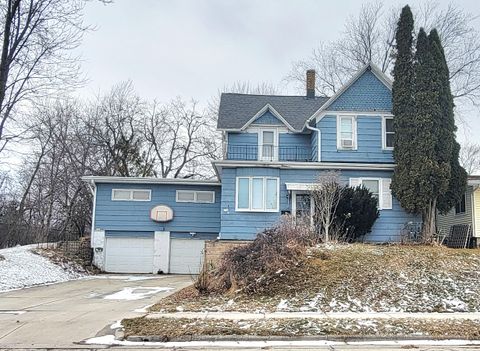 Photo of 636 N 25th St, Sheboygan, WI 53081 (MLS # 1952059)