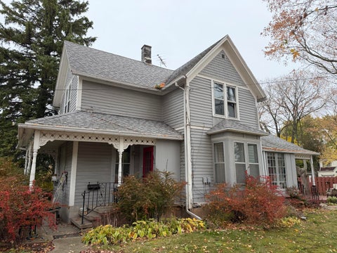 Photo of 1441 W Prospect Ave, Appleton, WI 54914 (MLS # 1986326)