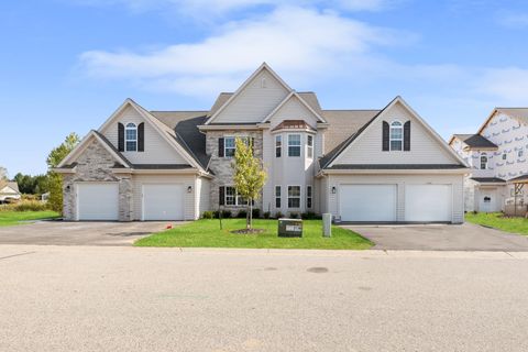 Photo of 1881 Woodland Way, Slinger, WI 53086 (MLS # 1963351)