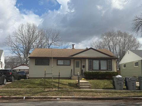 Photo of 5284 N 82nd Ct, Milwaukee, WI 53218 (MLS # 1958164)
