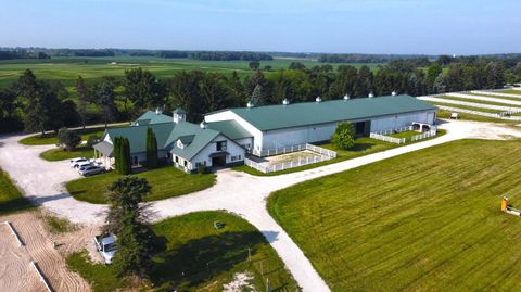 W1800 County Road B - Bloomfield WI 53128