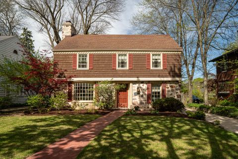 Photo of 2005 N 72nd St, Wauwatosa, WI 53213 (MLS # 1960527)