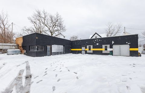 Photo of 3210 N Dr Martin Luther King Jr Dr, Milwaukee, WI 53212 (MLS # 1945226)