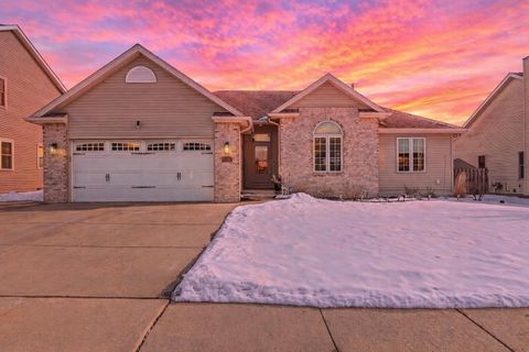 Photo of 1611 24th Ave, Kenosha, WI 53140 (MLS # 1950158)