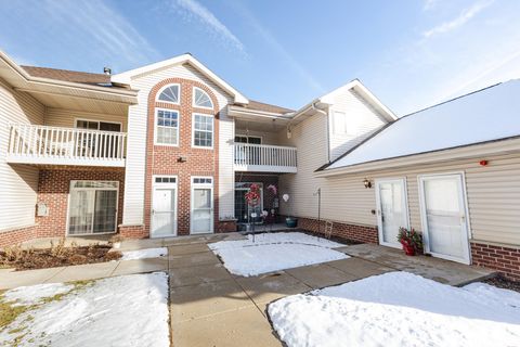 Photo of N43W32953 Rasmus Rd, Nashotah, WI 53058 (MLS # 1947397)