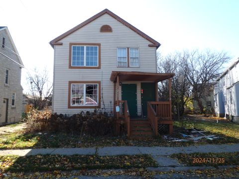 Photo of 2457 W Congress St, Milwaukee, WI 53209 (MLS # 1957318)