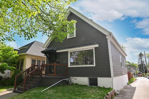 Photo of 2719 S Austin St, Milwaukee, WI 53207 (MLS # 1962175)