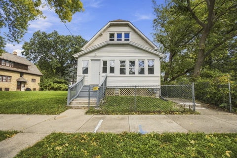 Photo of 3406 N 2ND St, Milwaukee, WI 53212 (MLS # 1982209)