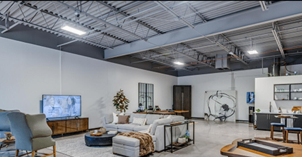 8949 N Deerbrook Trl