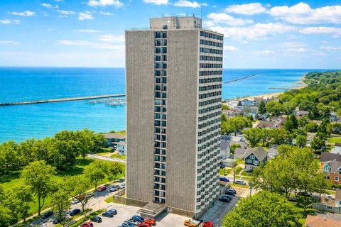 Photo of 2525 S Shore Dr, Milwaukee, WI 53207 (MLS # 1956194)