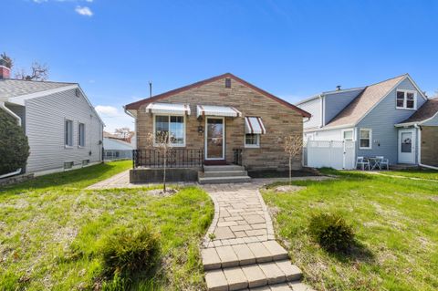 Photo of 3319 S 25th St, Milwaukee, WI 53215 (MLS # 1960200)
