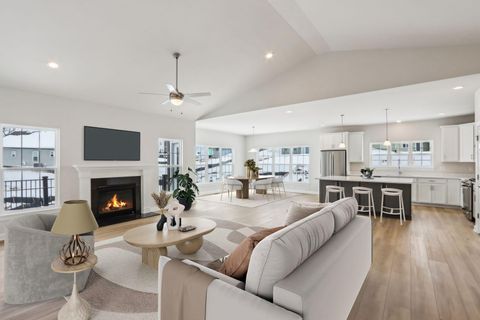 Photo of 1785 LaSalle St, Lake Geneva, WI 53147 (MLS # 1941200) Photo of 1785 LaSalle St, Lake Geneva, WI 53147 (MLS # 1941200)