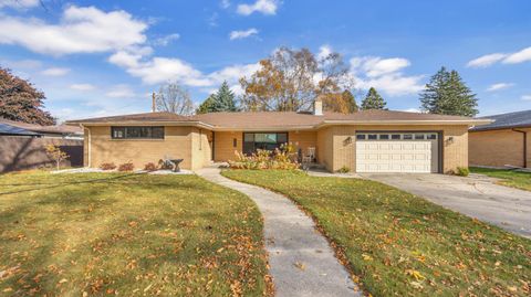Photo of 2713 S 15th St, Sheboygan, WI 53081 (MLS # 1940946)