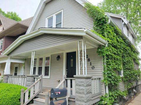 Photo of 2810 S Lenox St, Milwaukee, WI 53207 (MLS # 1966452)